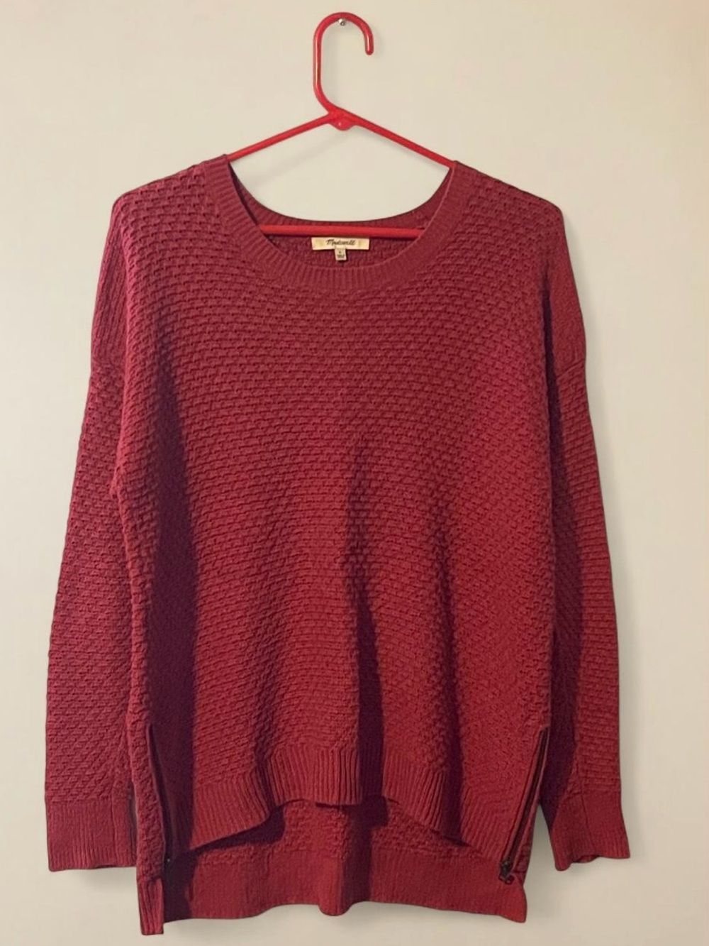 Madewell Textured Crewneck Sweater in Burgundy Red